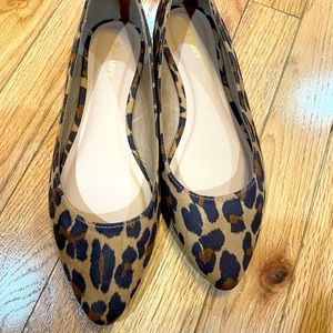 Old Navy Cheetah print flats, size 8